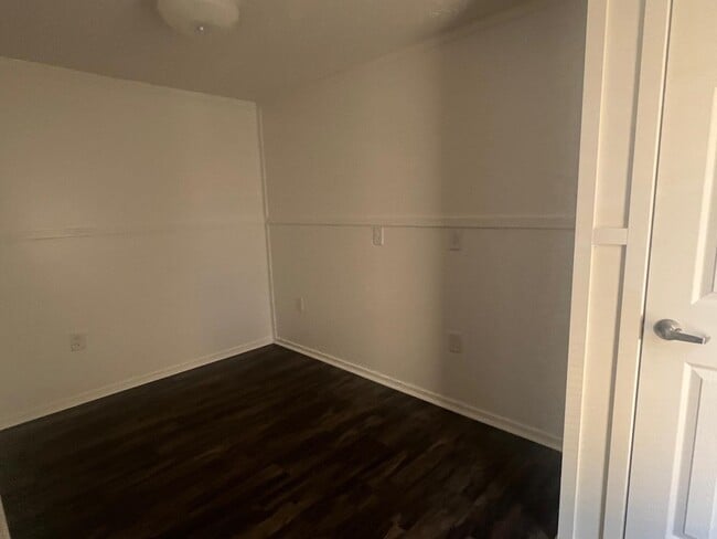 Building Photo - 1201 Schley St