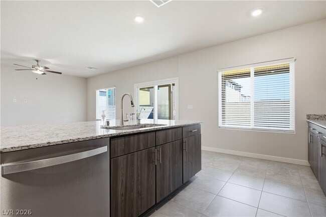 Building Photo - 3763 Corellia Ave