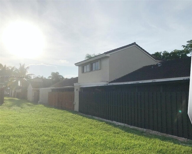 Building Photo - 6024 NW 172nd Terrace