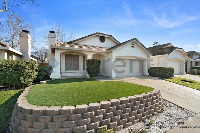 Building Photo - 1918 Ajay Dr