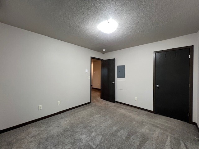 Building Photo - 4131 Parkview Dr