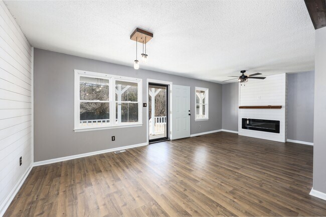 Building Photo - 2681 George York Rd