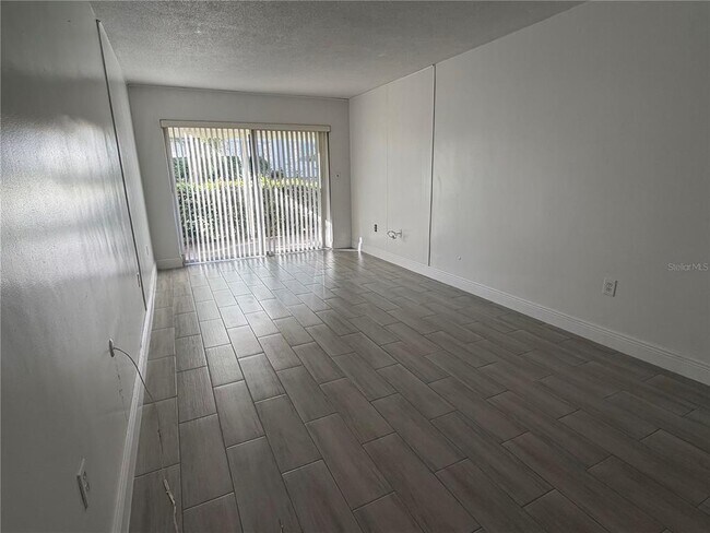 Building Photo - 1235 S Highland Ave