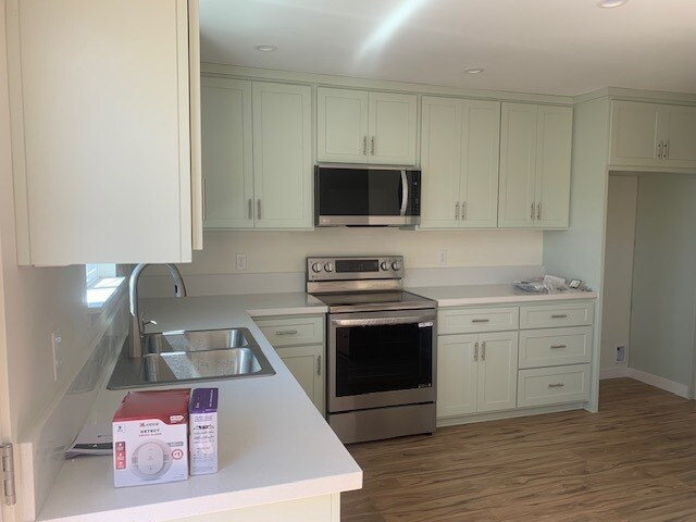 Building Photo - 5431 Duke Dr