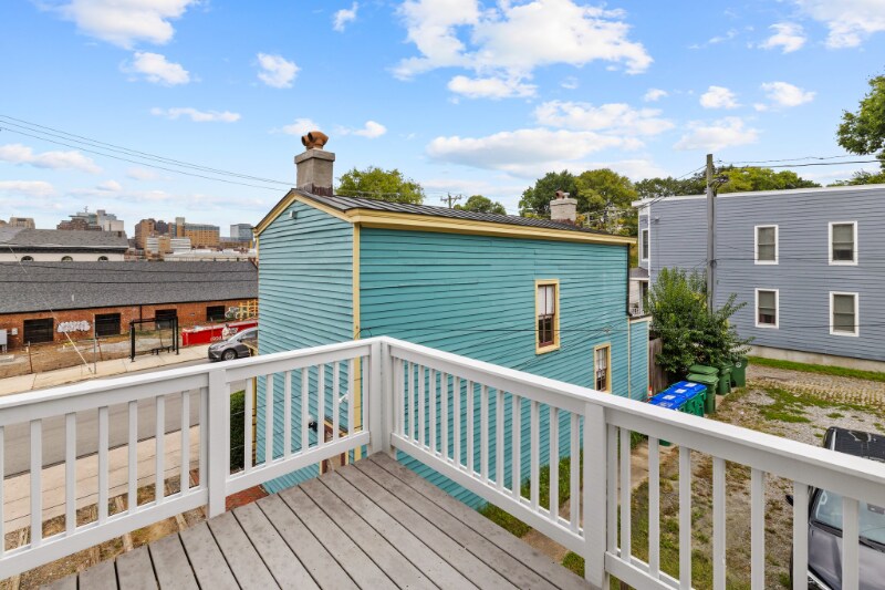 Building Photo - 2102 E Broad St