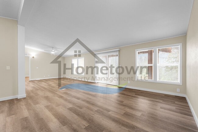 Building Photo - 3 Bedroom 2 Bathroom Home in a Rustic Setting with Mountain Views Available in Blanchard!