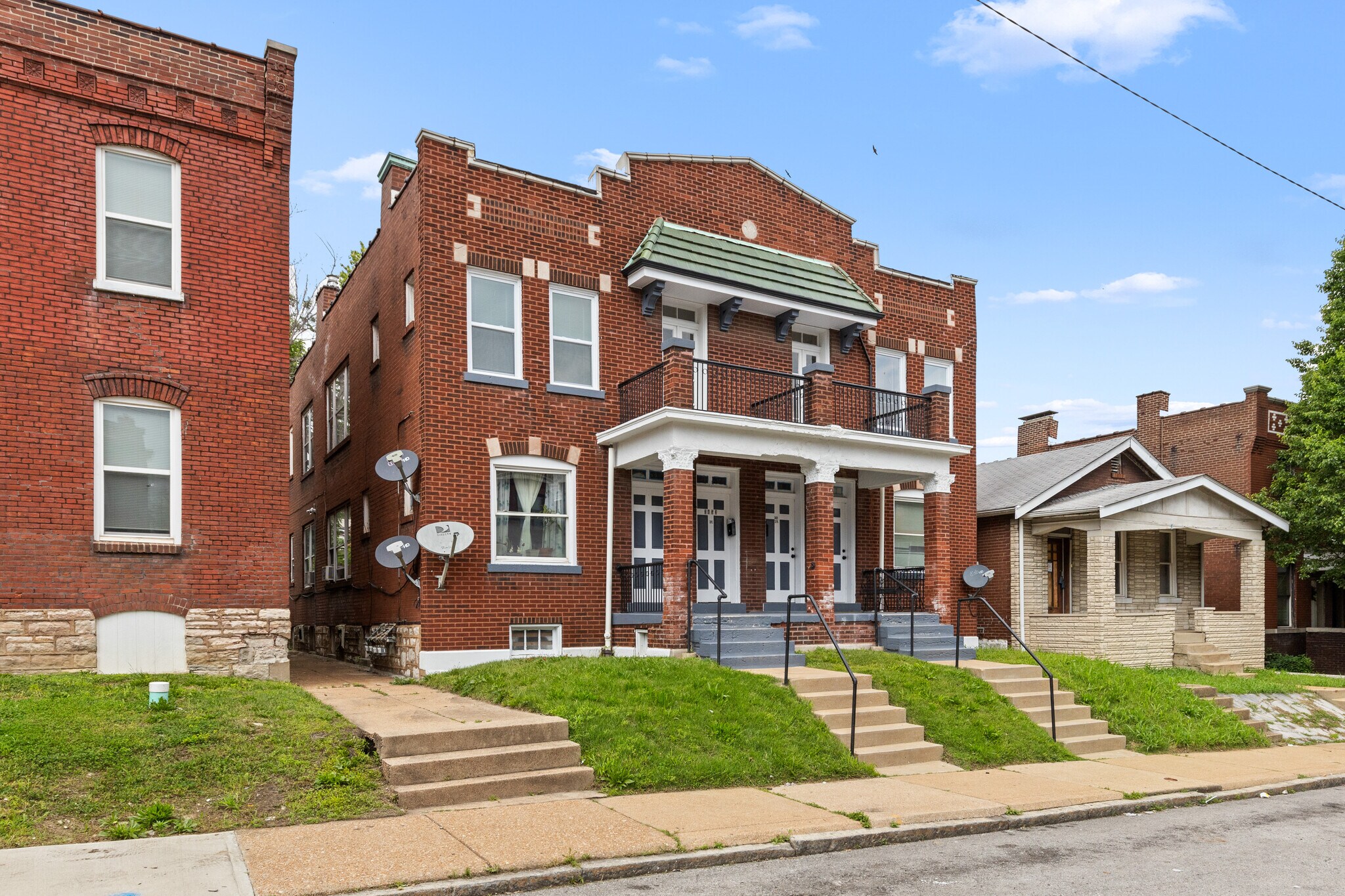 Building Photo - 3453 Miami St