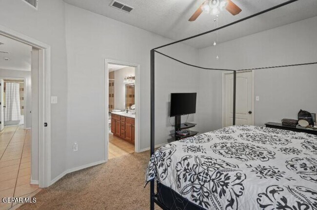 Building Photo - 3240 Bell Point Dr