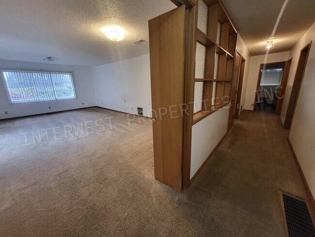 Building Photo - Classic Farmhouse on Murray w/Acreage, Mul...