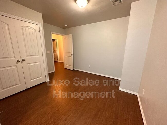 Building Photo - 1840 Casitas Cir