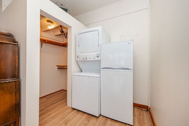 Building Photo - Hilltop Sanctuary Living | Open-Concept 1BR Loft-Style Home | Utilities Included | Barrington, NH