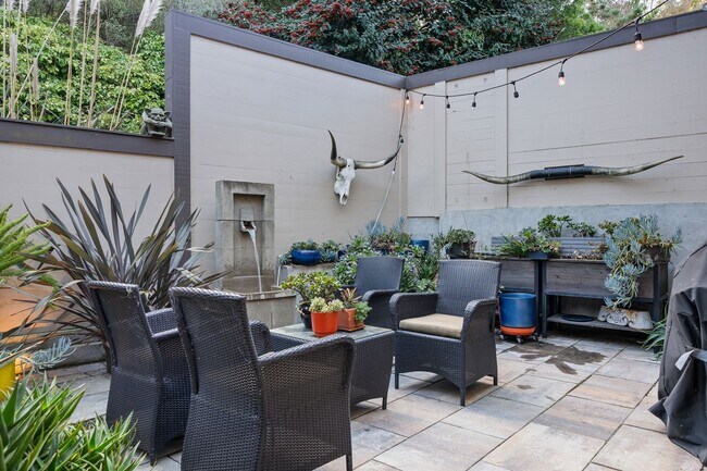 Building Photo - NEW! Diamond Heights Luxury, Available Unfurnished or Semi-Furnished • AMSI