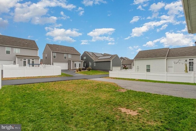 Building Photo - 66 Avery Wy