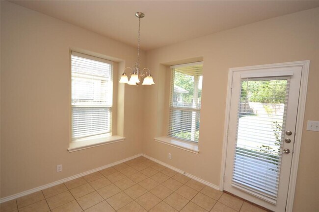 Building Photo - 409 Riverine Way