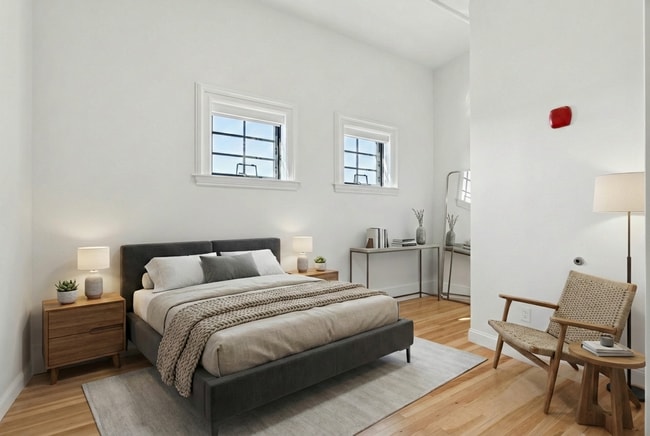 Building Photo - 129 Main St