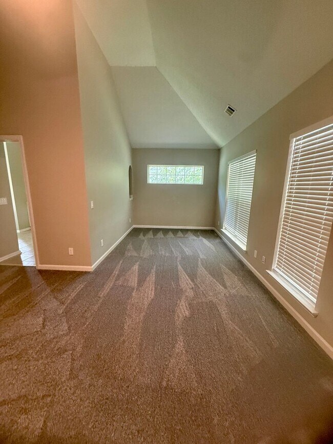 Building Photo - Copper Village Pooler