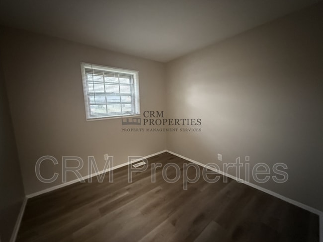 Building Photo - 3156 Dequincy St