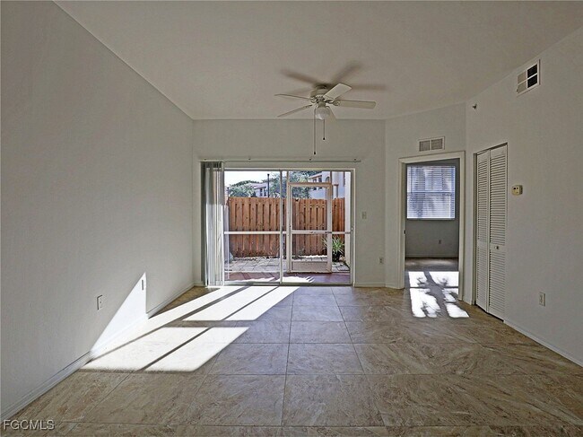 Building Photo - 15385 Bellamar Cir
