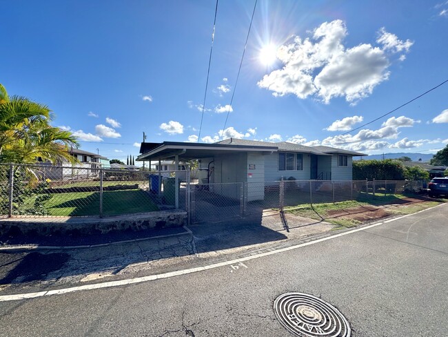 Building Photo - 829 Nanakai Pl