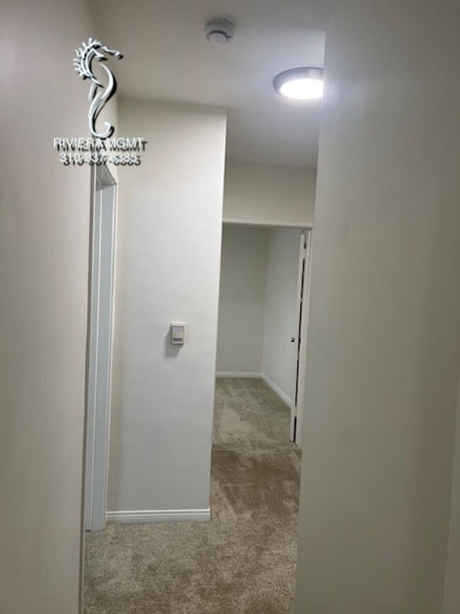 Building Photo - 3 BEd 1.75 Bath House in South Redondo Beach.