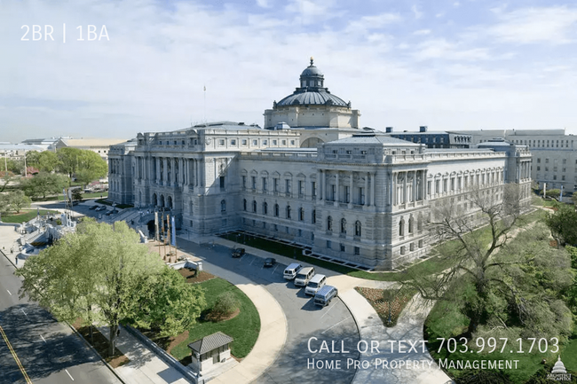 Building Photo - 2 bedroom condo in the heart of DC