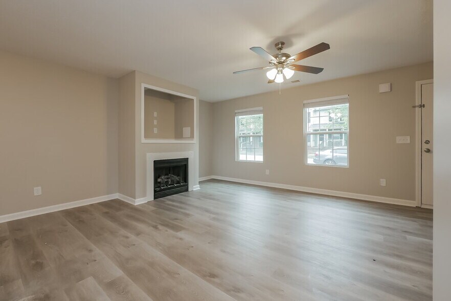 Building Photo - 5121 Lynx's Cir SW