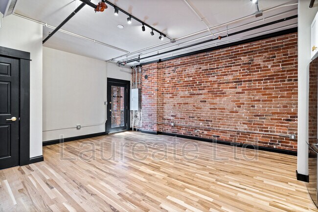 Building Photo - 1490 Lafayette St