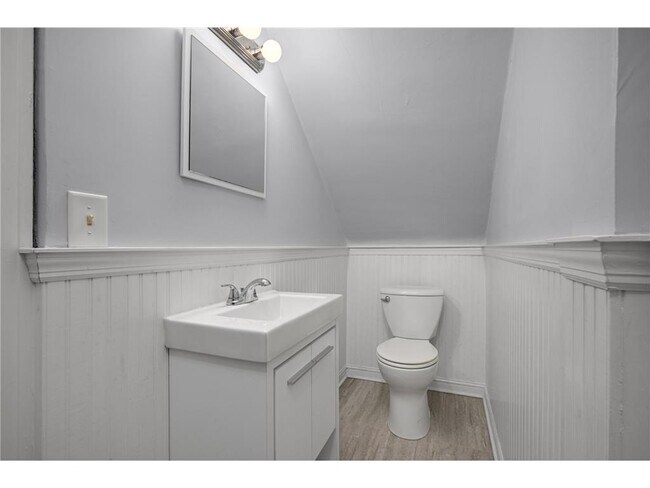 Building Photo - 2428 Colfax Ave South