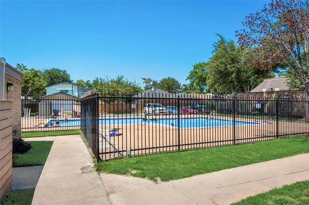 Building Photo - 3121 Park Ln
