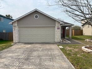 Building Photo - 104 Briar St