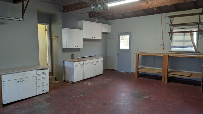 Building Photo - Spacious Three Bedroom with Large Backyard...