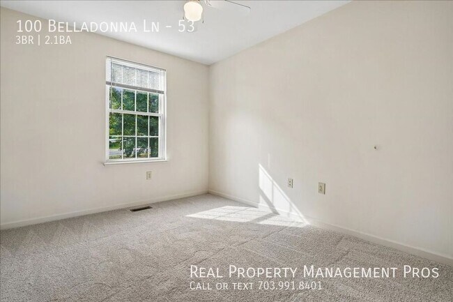 Building Photo - 100 Belladonna Ln