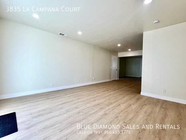Building Photo - 3835 La Campana Ct