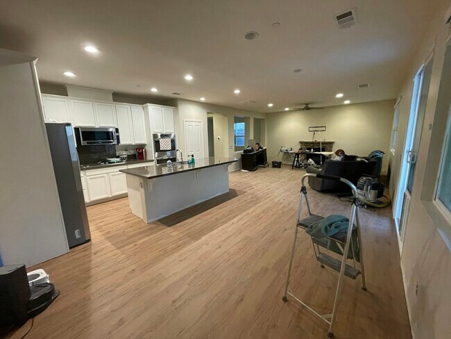 Building Photo - 36046 Agape Ln