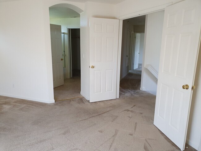 Building Photo - 1505 Hermocilla Way