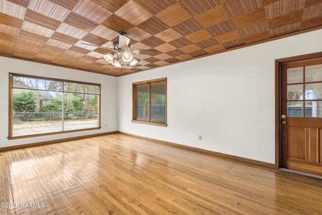 Building Photo - 418 Marguerite Blvd