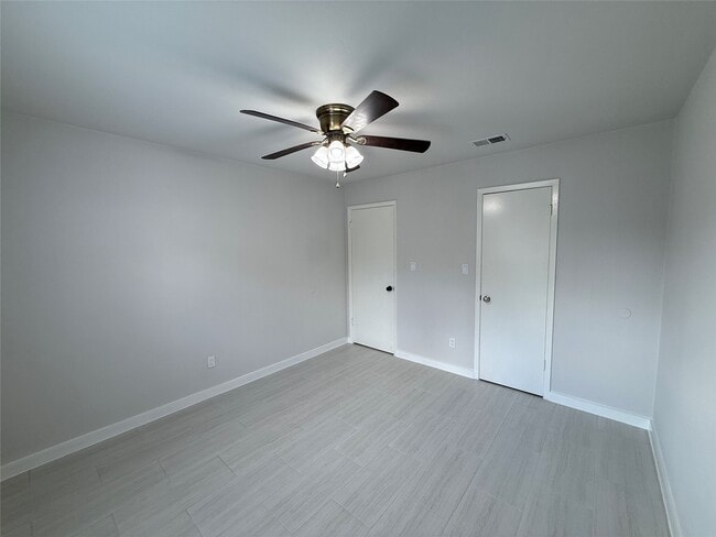 Building Photo - 6518 Briar Terrace Dr