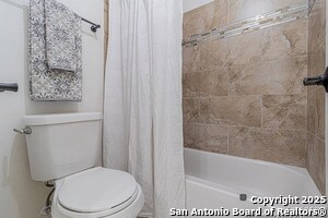 Building Photo - 1142 Churing Dr