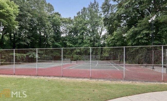 Building Photo - 3121 Colonial Way