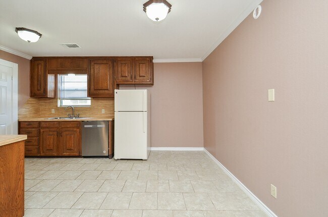 Building Photo - 3011 Orange St