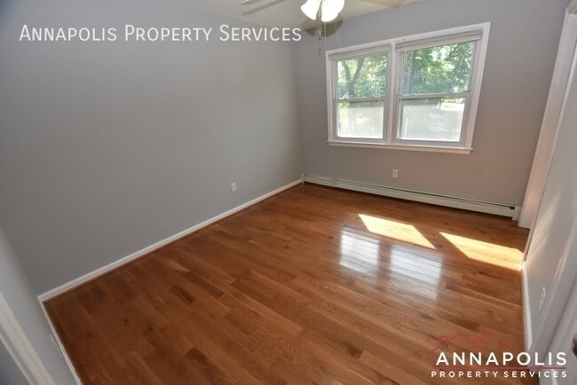 Building Photo - 127 Riverview Ave