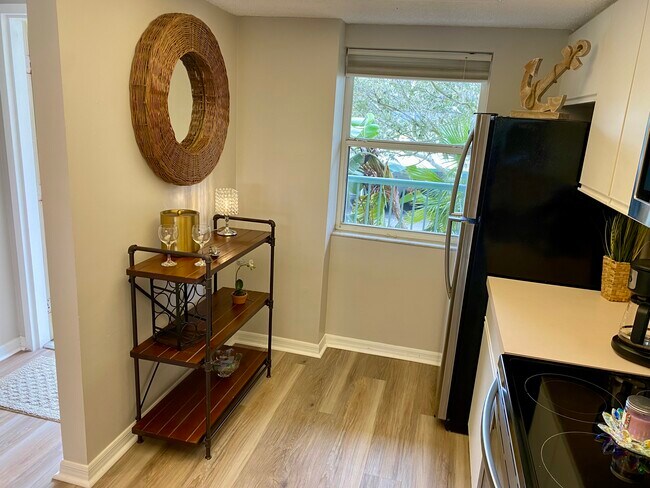 Building Photo - 2320 Terra Ceia Bay Blvd
