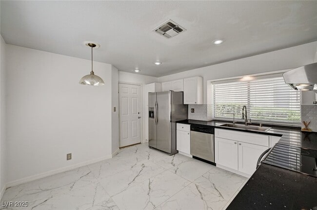 Building Photo - 6944 Emerald Springs Ln