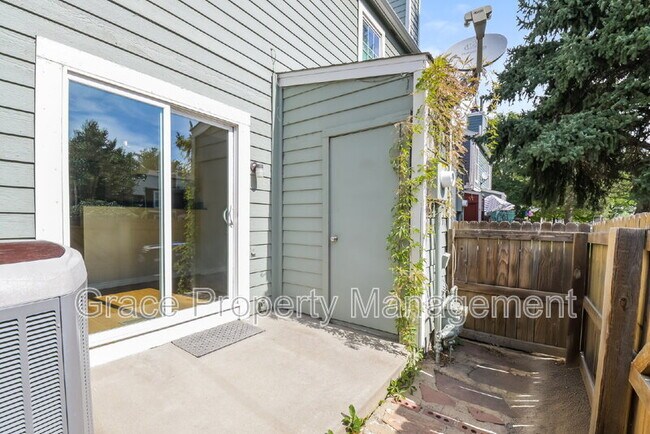 Building Photo - 1031 Milo Cir