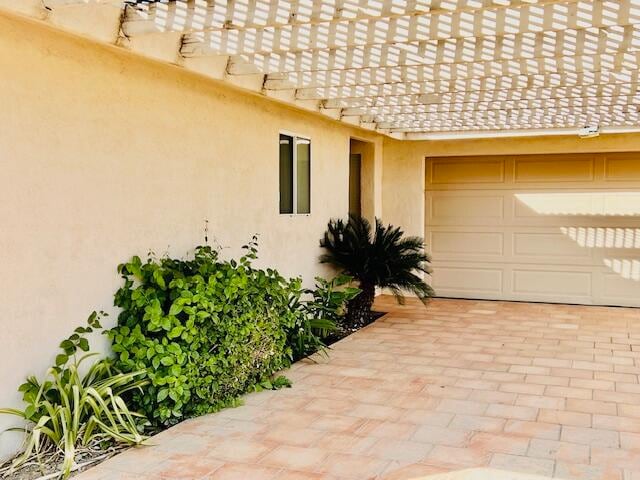 Building Photo - 73410 Royal Palm Dr