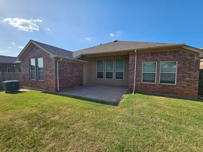 Building Photo - (3) Bed/(2) Bath in Red Canyon Ranch Avail...