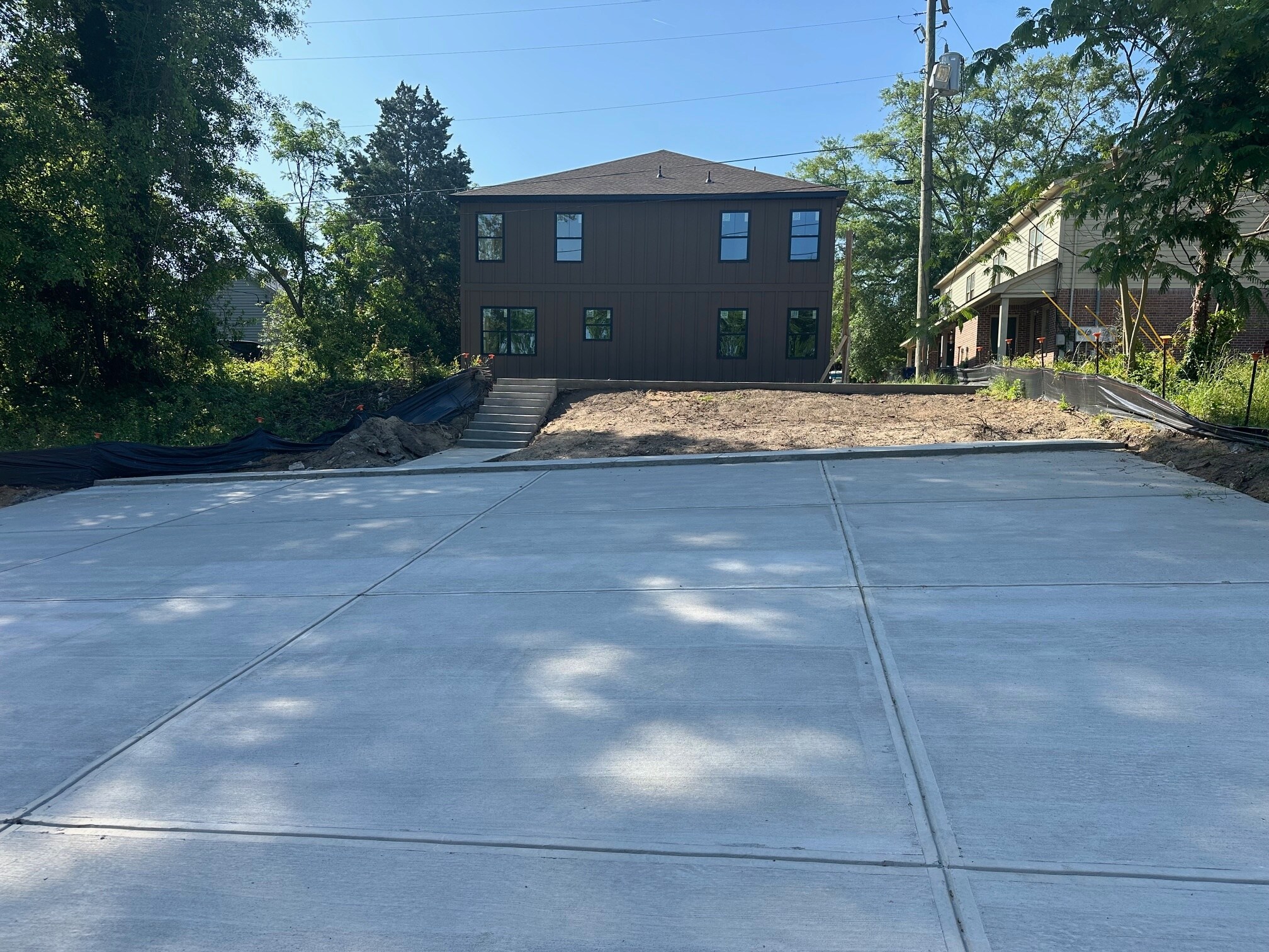 Building Photo - 816 Shull St