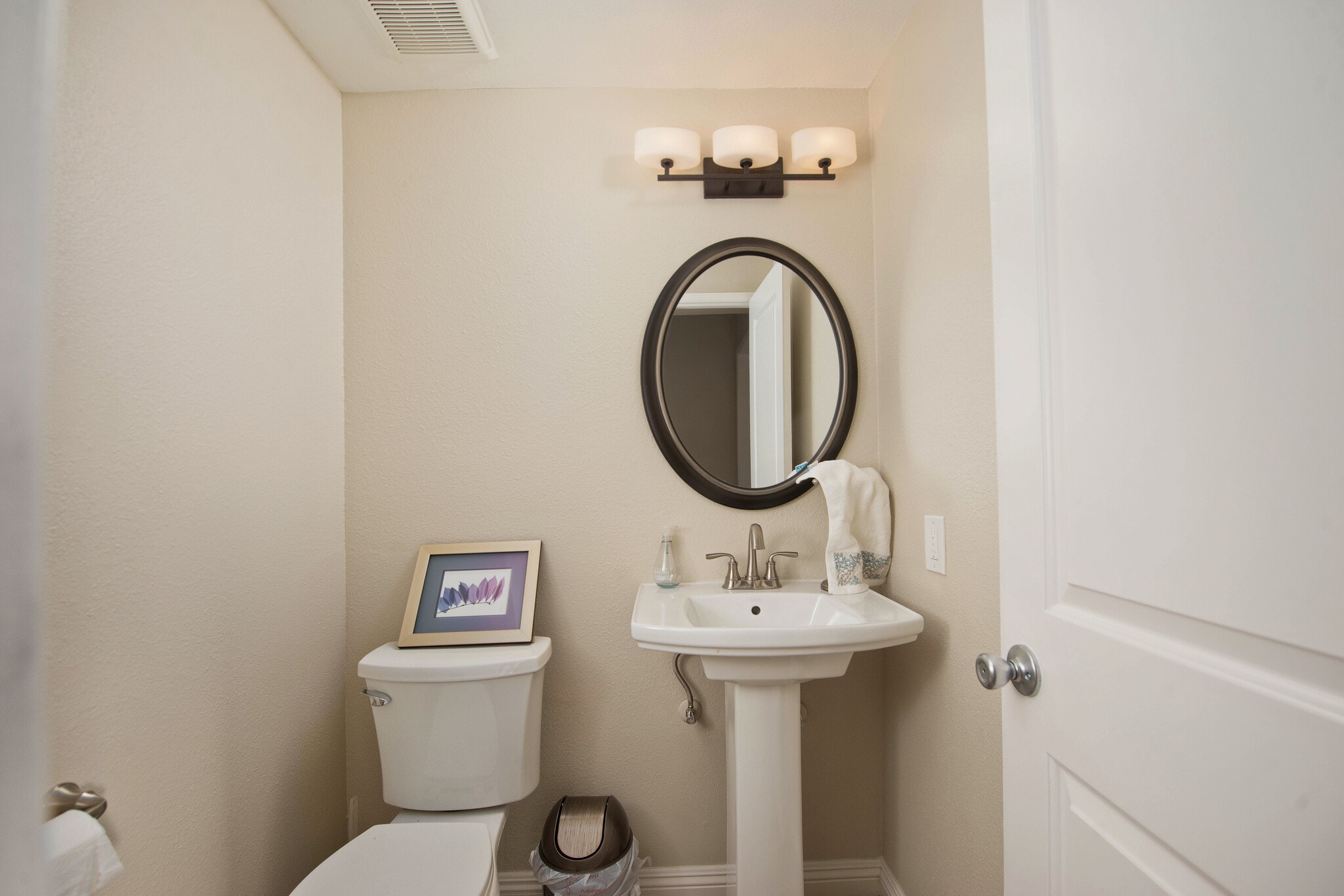 Building Photo - 21820 Marylee St