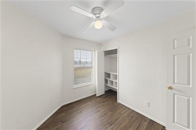 Building Photo - 4626 Larner St