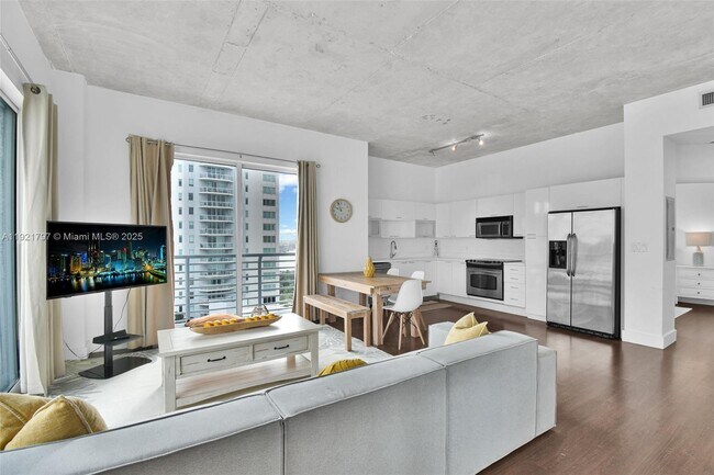 Building Photo - 234 NE 3rd St